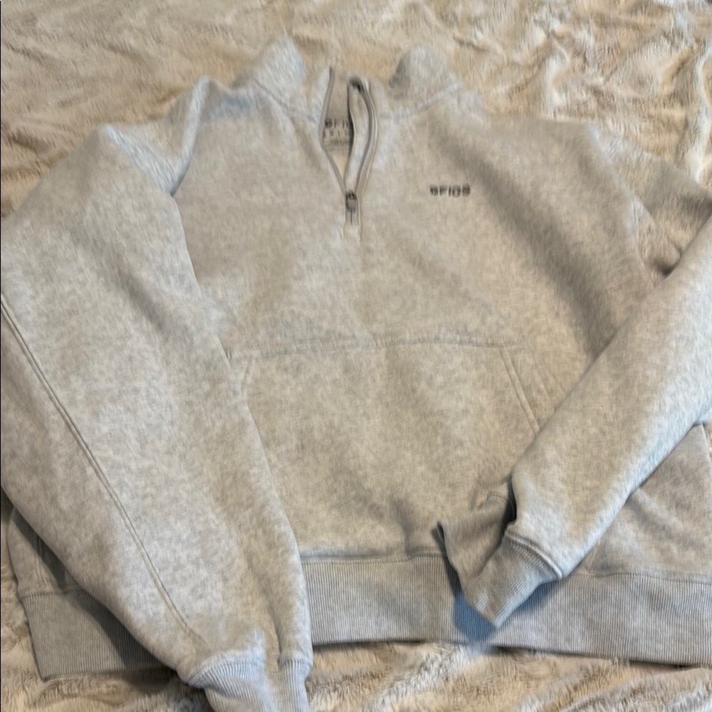 Figs Gray Half-Zip women’s sweatshirt